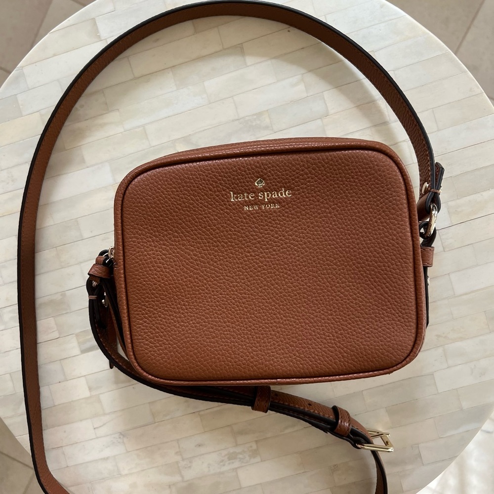 Kate Spade Mulberry Pyper Crossbody in Cognac